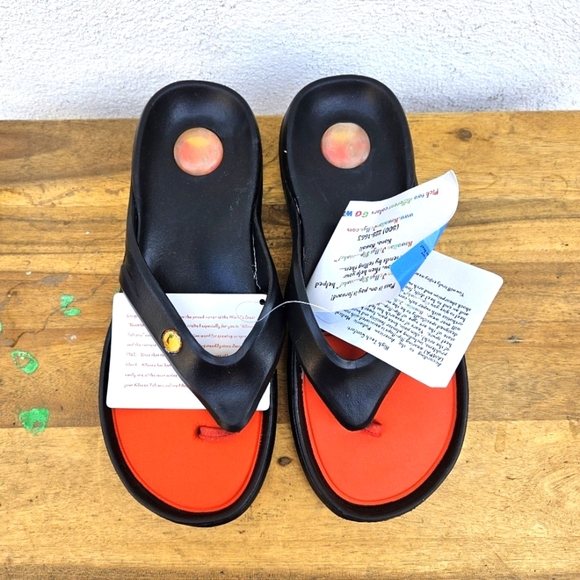 Hawaiian Jellys Ultra Comfort Kilauea Volcano Unisex  Sandals Men's 10 - Picture 2 of 15